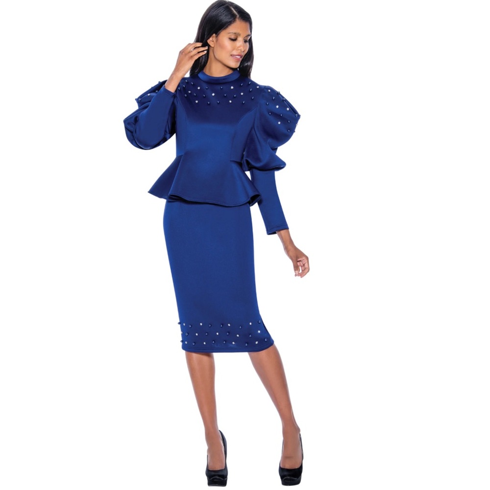 Woman 2piece suit